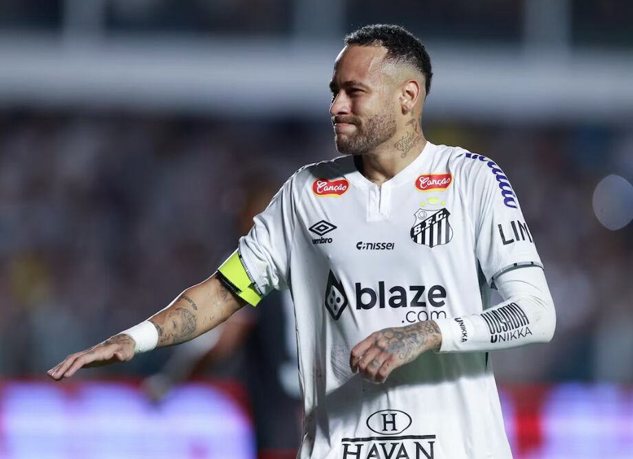 Neymar deve fazer o seu primeiro clássico no retorno ao Brasil diante do Corinthians