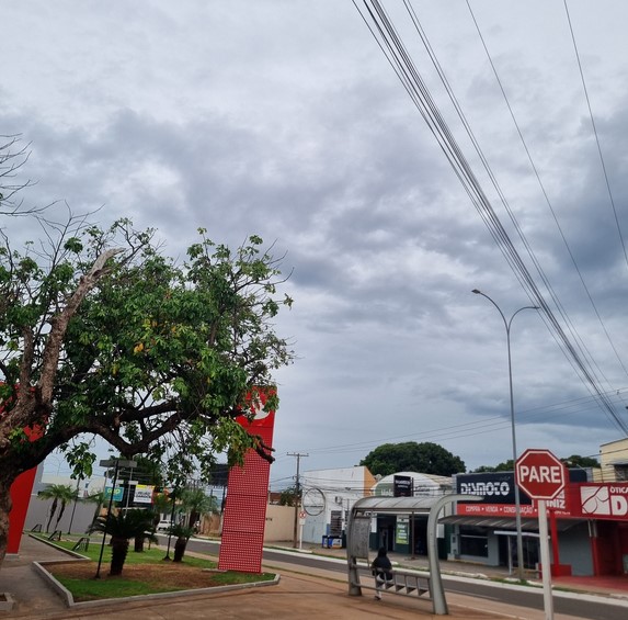 Tempo nublado em Campo Grande no bairro Vila Sobrinho