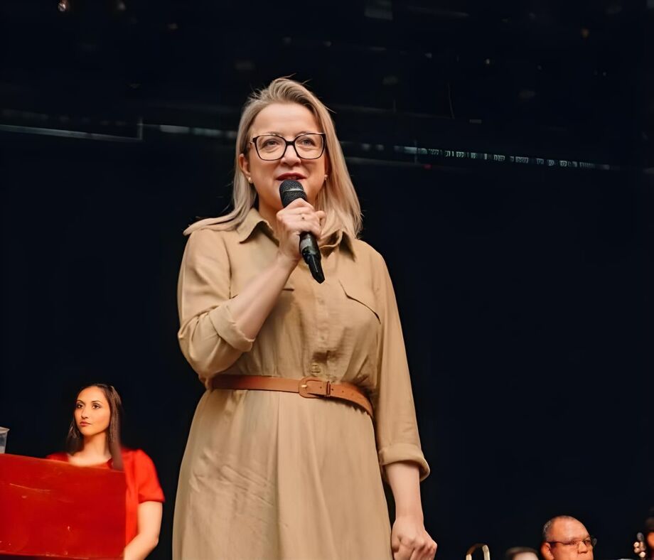 Secretária municipal de Saúde, Rosana Leite de Melo.
