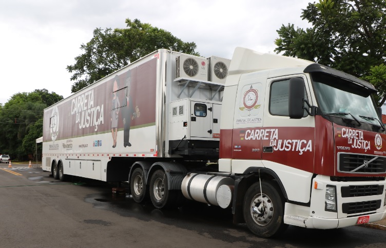 Justiça Itinerante chega a Laguna Carapã e resolve pendências sem burocracia