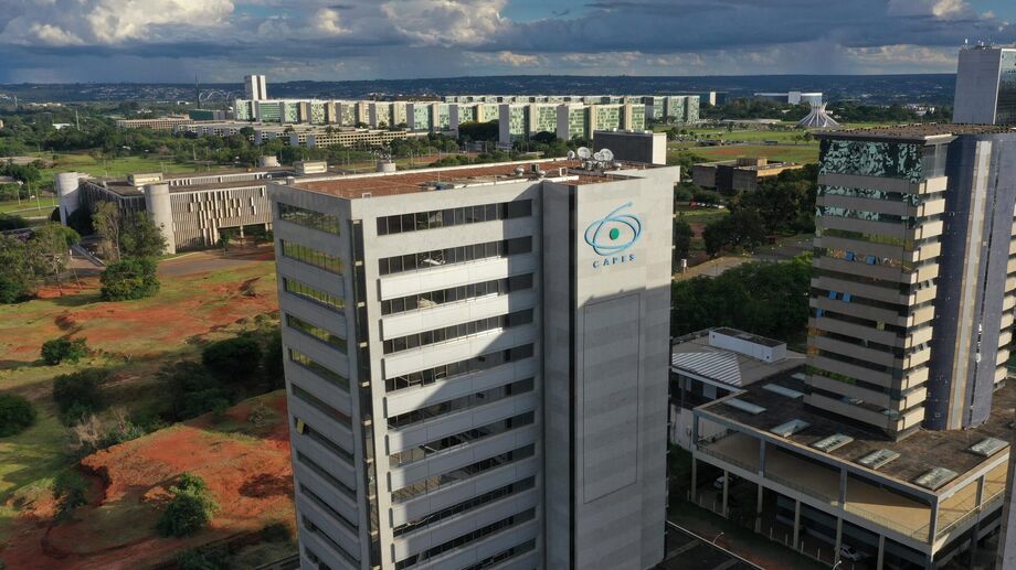 CAPES1 BSB DF 10 12 2021 NACIONAL EDIFICIO CAPES/BRASILIA Fachada do edificio Capes