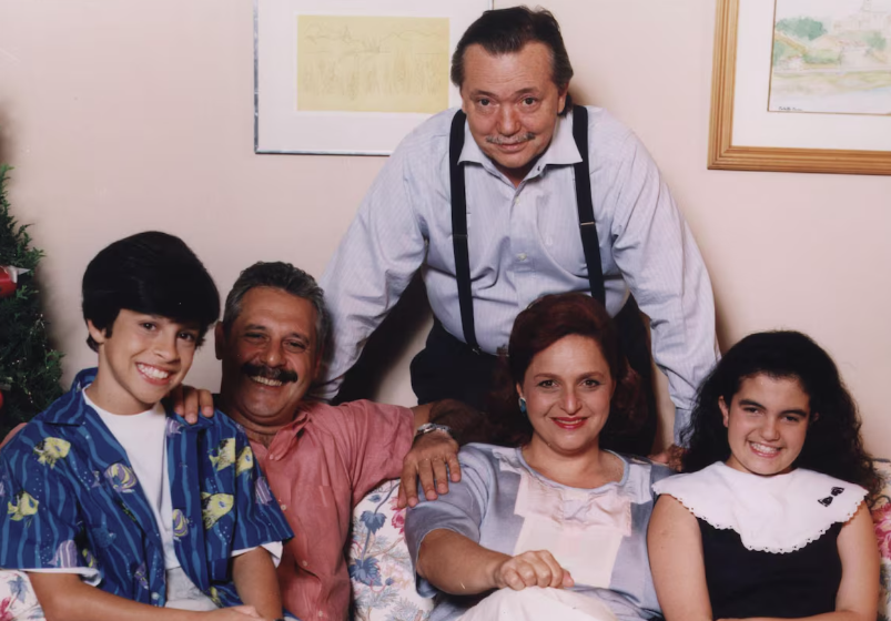 Luciano Amaral (à esquerda) em foto tirada na época das gravações de 'Mundo da Lua', da TV Cultura, no início dos anos 1990.