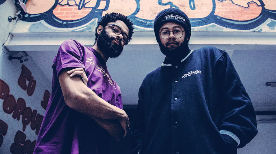 O rapper Emicida e seu irmão Evandro Fióti fundaram a marca LAB