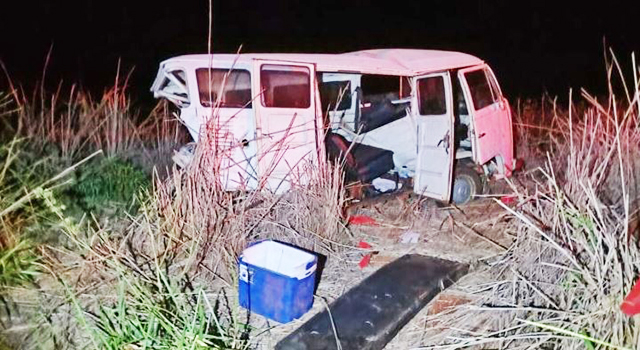 Kombi ficou destruída