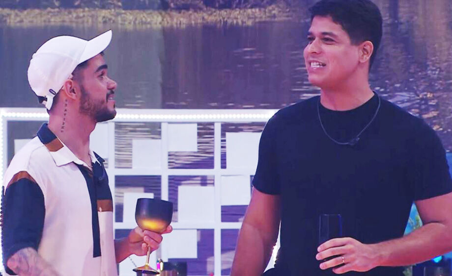 João Pedro e Guilherme conversam durante a Festa da Líder Renata no BBB 25.