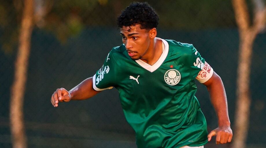 Luighi em partida entre Palmeiras e Blooming, da Bolívia, pela Copa Libertadores sub-20.