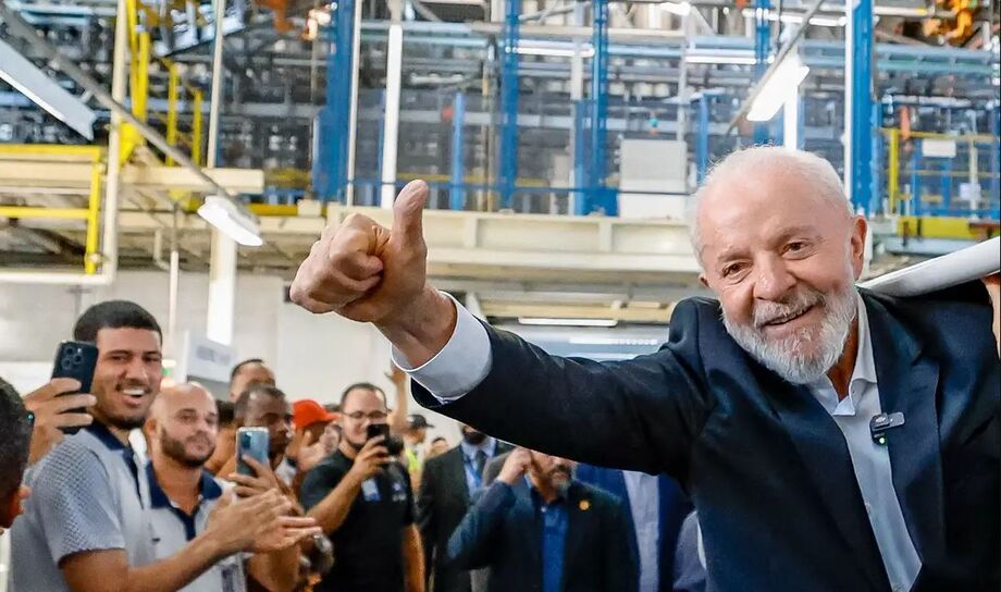 O presidente Luiz Inácio Lula da Silva participou, nesta terça-feira (11), da inauguração do Centro Stellantis de Desenvolvimento de Produto e Mobilidade Híbrida-flex, em Betim, Minas Gerais.