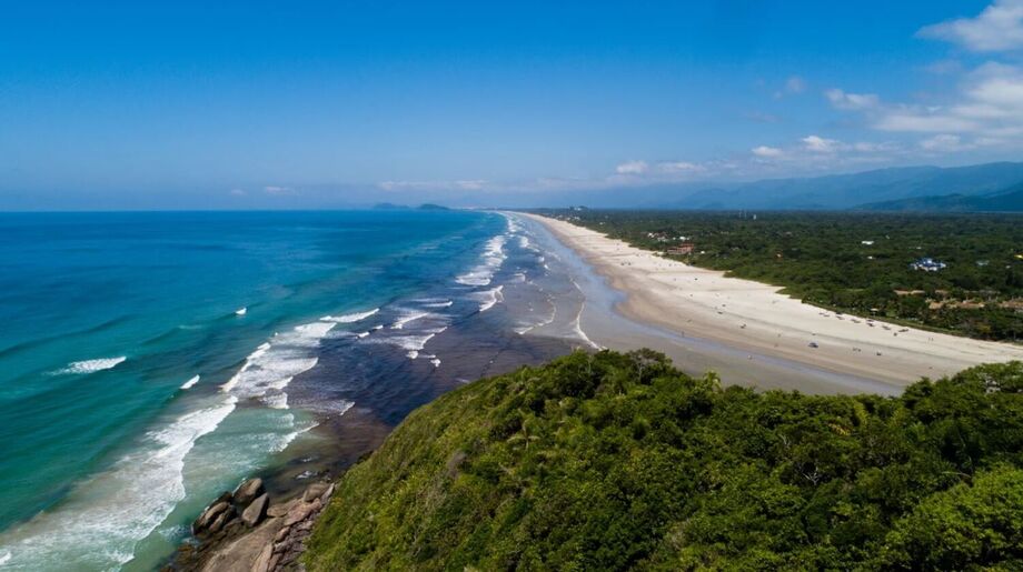 Acidente entre motos aquáticas aconteceu na praia de Guaratuba, em Bertioga, litoral paulista.