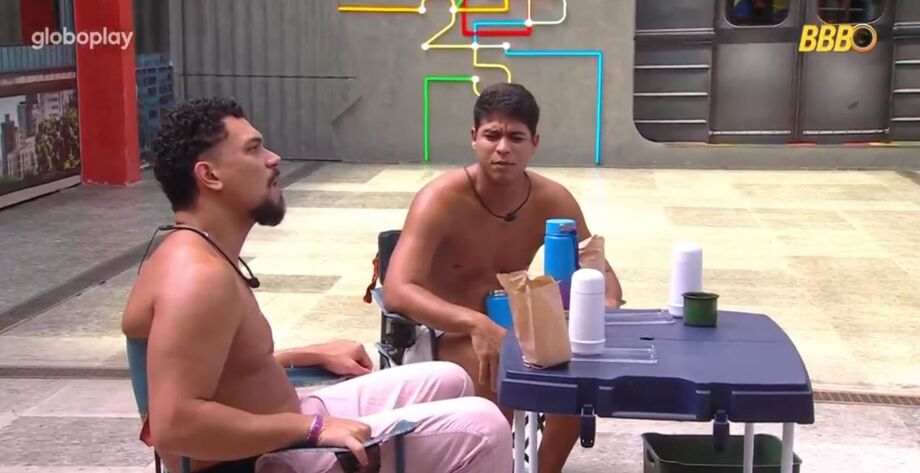 Vinicius e Guilherme foram escolhidos para pagar a consequência da última dinâmica do Pegar ou Guardar