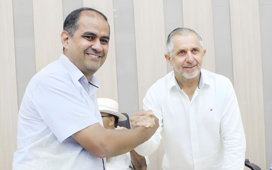 Hélio Ramão Acosta e Alfredo Soares, eleitos prefeito e vice-prefeito de Paranhos.
