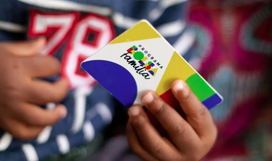 No modelo tradicional do Bolsa Família, o pagamento ocorre nos últimos dez dias úteis de cada mês
