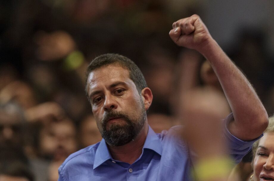 Guilherme Boulos (Psol) após apuração das eleições municipais em São Paulo, em 2024, na qual foi candidato.