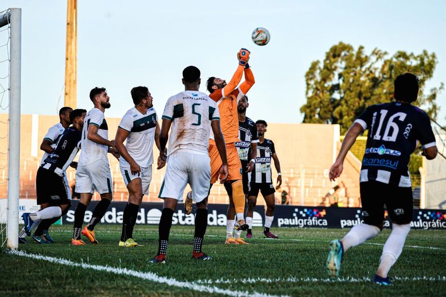 Partida no Jacques da Luz foi movimentada, com quatro gols e outras oportunidades para os dois lados