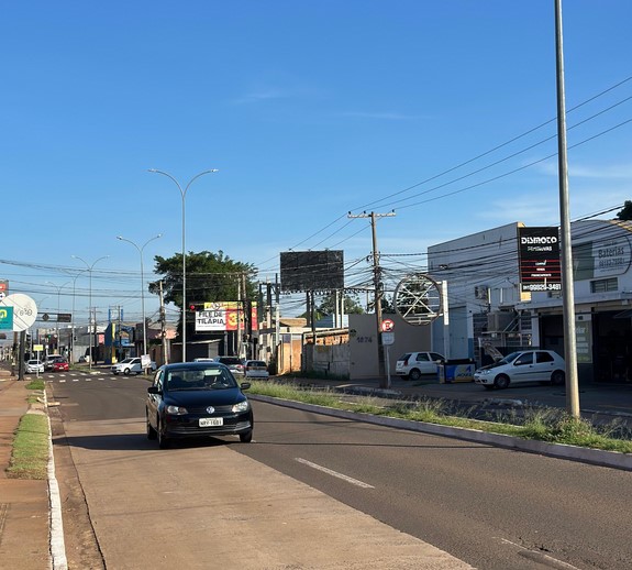 Apesar da possibilidade de chuva ao decorrer do dia, Campo Grande amanhece com o céu limpo no bairro Vila Sobrinho