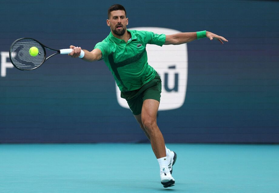 Novak Djokovic vence de novo e avança no Aberto de Miami.