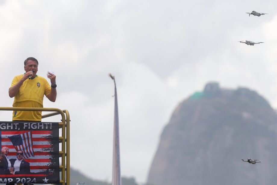 Ato Anistia Já, com a presença do ex-presidente Bolsonaro, em Copacabana.