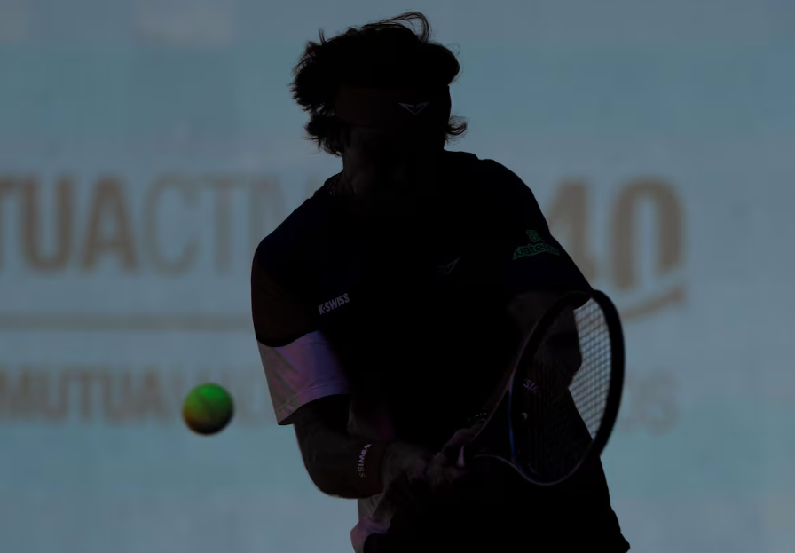 Partidas do Masters 1000 de Madri precisaram ser interrompidas em função de falha na rede elétrica da Espanha.