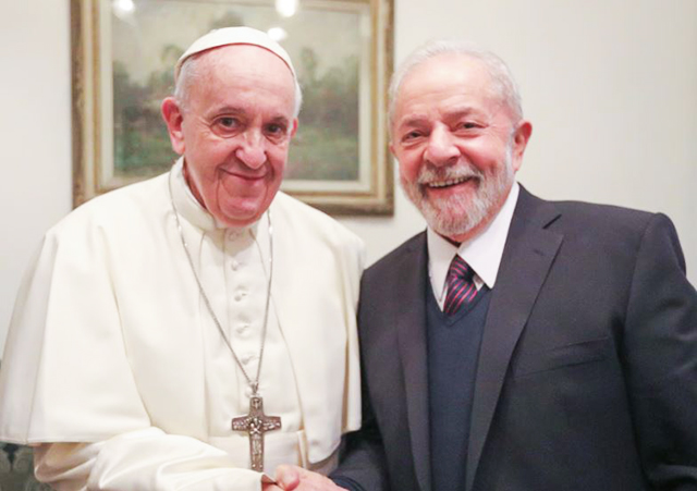 Encontro de Lula com o Papa Francisco no Vaticano em 2020
