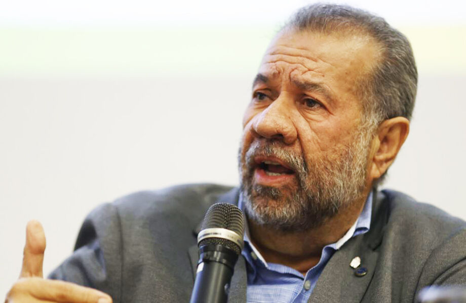 Lupi ressaltou que demitiu o diretor responsável pela área de benefícios justamente pela demora na resposta sobre as denúncias apresentadas