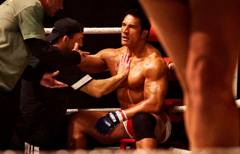 Dwayne The Rock Johnson vive o lutador Mark Kerr em 'Coração de Lutador - The Smashing Machine'