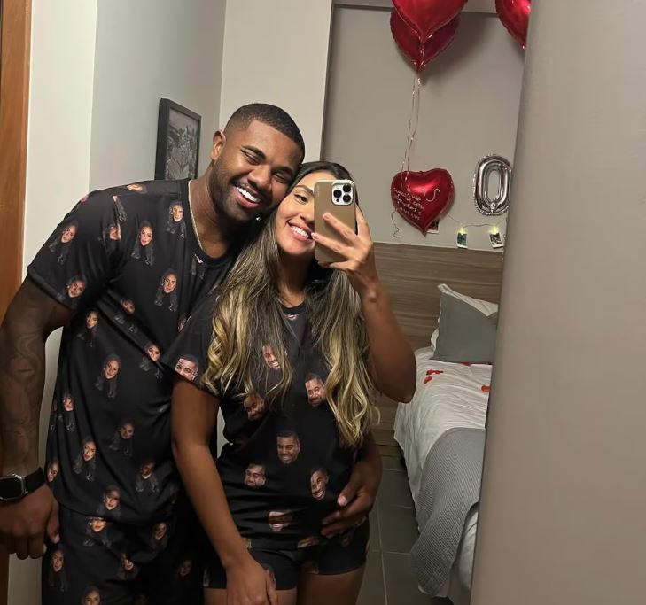 Davi Brito, ex-BBB, com Adriana Paula.