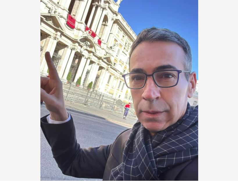 César Tralli participou da cobertura sobre a morte e o funeral do Papa Francisco no Vaticano em 2025