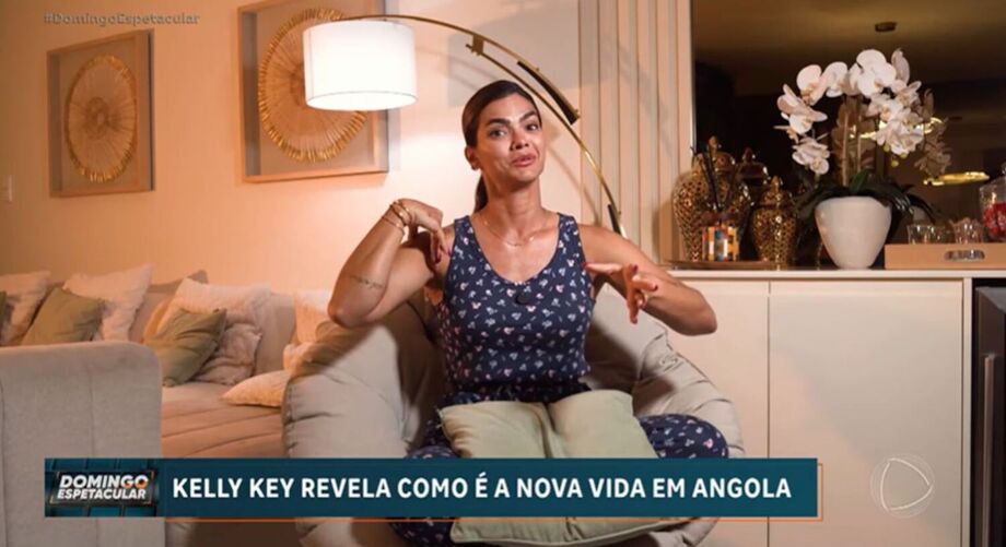 Kelly Key durante entrevista ao 'Domingo Espetacular', da Record, em que fala sobre sua rotina como empresária em Angola