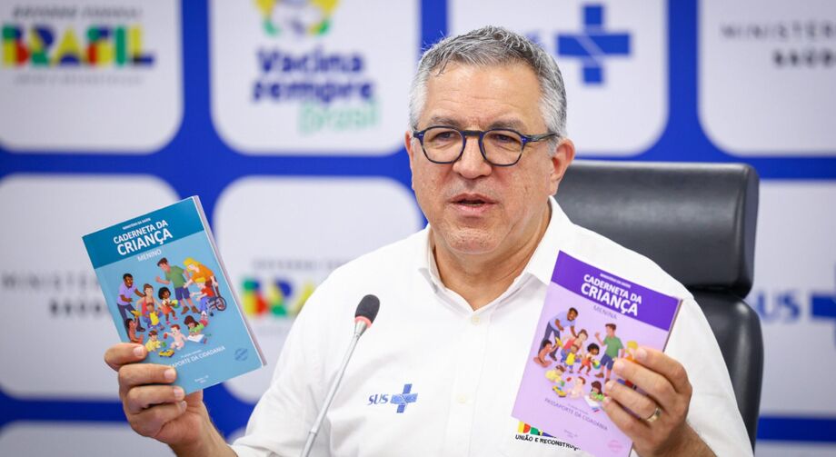 Versões físicas da caderneta continuam a ser distribuídas
