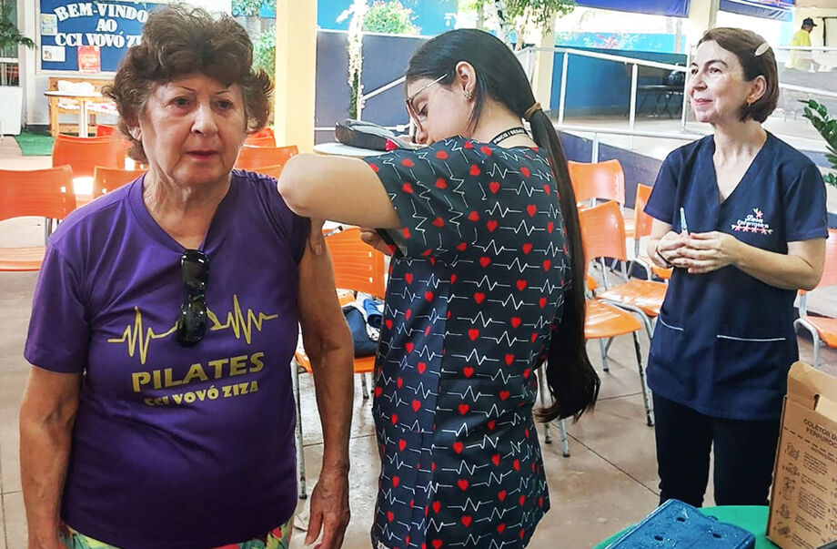 Equipes de saúde de Campo Grande intensificam vacinação contra Influenza em bairros e instituições