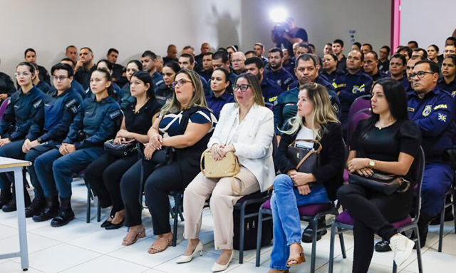 Capacitação na Casa da Mulher Brasileira prepara agentes de segurança para atendimento mais empático a vítimas de violência