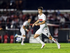 Kuberas diz não buscar desculpas por falta de gols no São Paulo, mas cita atacantes lesionados