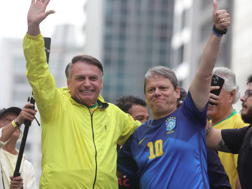 Ex-presidente Jair Bolsonaro (PL) e governador de São Paulo, Tarcísio de Freitas (Republicanos)