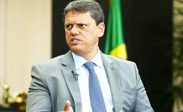 Tarcísio de Freitas lidera intenção de voto para o governo de São Paulo, segundo Paraná Pesquisas