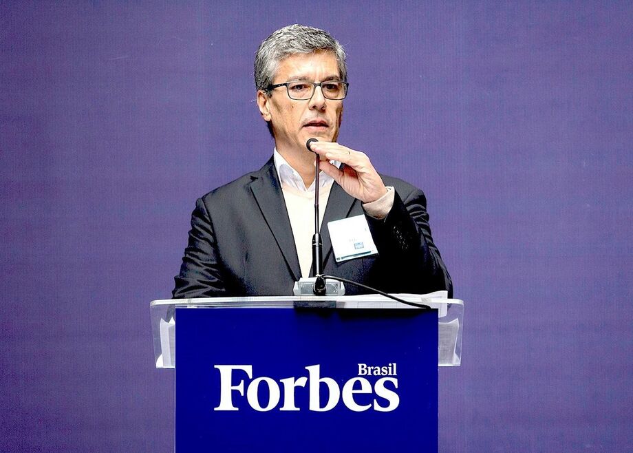 José Vicente Bernardo, editor-chefe da Forbes Brasil, participa de evento empresarial e fala sobre inovação e futuro dos negócios.
