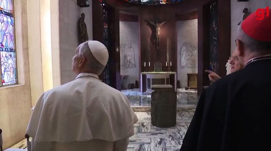 O papa Leão XIV reabriu no domingo, 11, o apartamento papal do Palácio Apostólico no Vaticano, que estava selado desde a morte de Francisco, em abril.