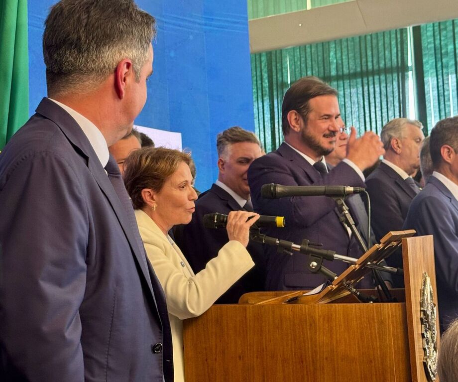 A senadora Tereza Cristina discursa durante o lançamento da federação União Progressista (PP e União Brasil), em Brasília; evento marcou união política com foco nas eleições de 2026.