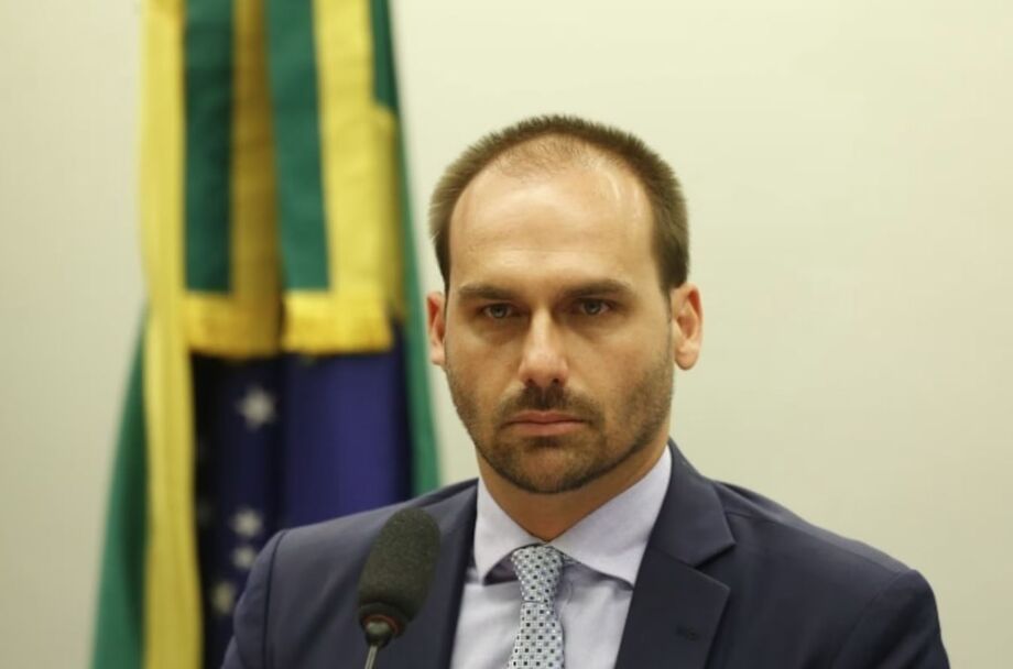Eduardo Bolsonaro está licenciado nos Estados Unidos.