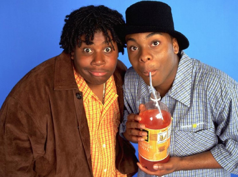 Os amigos Kenan Rockmore (Kenan Thompson) e Kel Kimble (Kel Mitchell) - com o amado refrigerante de laranja - na sitcom dos anos 90