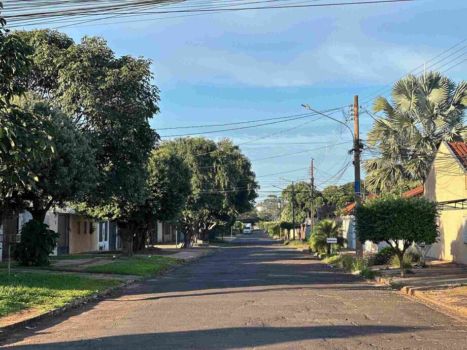 Céu azul predomina em Campo Grande nesta quarta