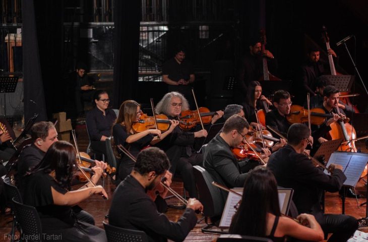 Orquestra formada por músicos de toda a América do Sul abre festival em Corumbá com concerto que celebra a diversidade do continente.