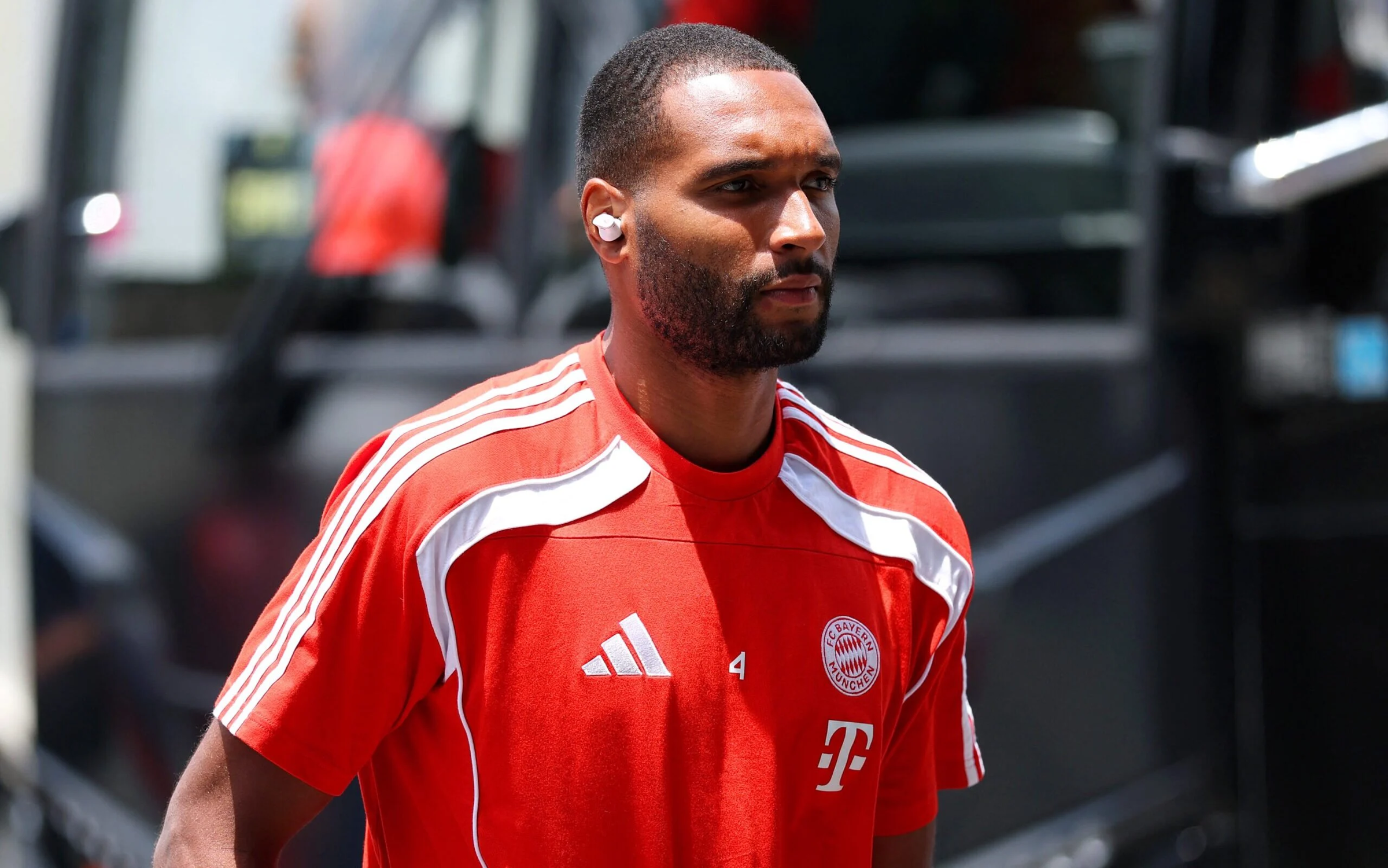 Jonathan Tah prevê 'jogo fora de casa' contra o Flmaengo no Mundial e pede seriedade ao Bayern