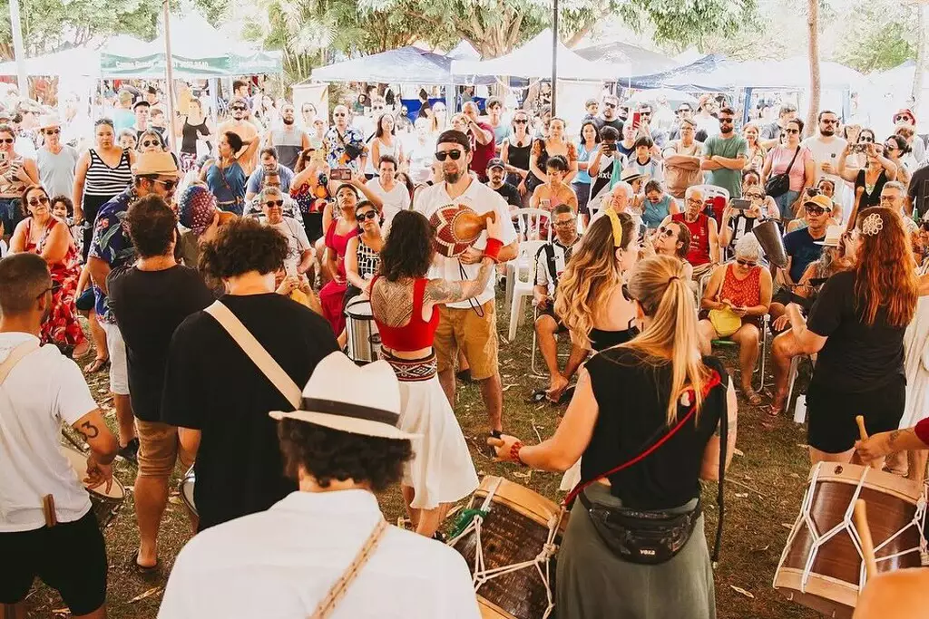 Feira Borogodó celebra 1 ano com música, arte e valorização da cultura e economia local em Campo Grande (MS).