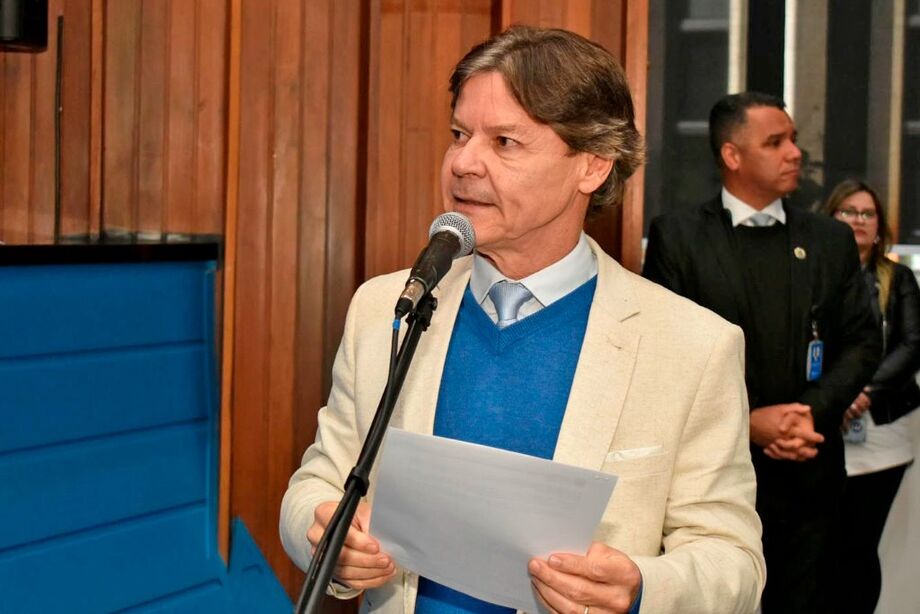 Deputado Paulo Duarte propõe utilidade pública para entidade que promove a assistência social às minorias