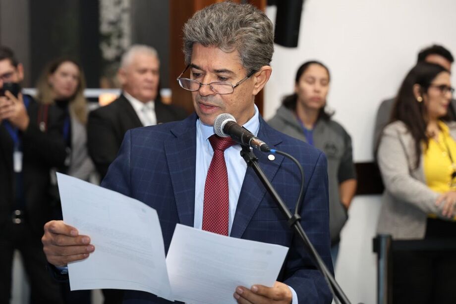 Projeto apresentado por Professor Rinaldo cria o serviço de Capelania Parlamentar na Assembleia Legislativa