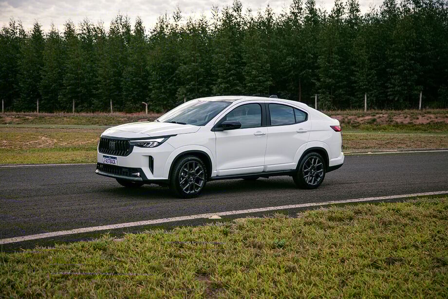 Fiat lança linha 2026 do Fastback com versões entre R$ 119 mil e R$ 177 mil
