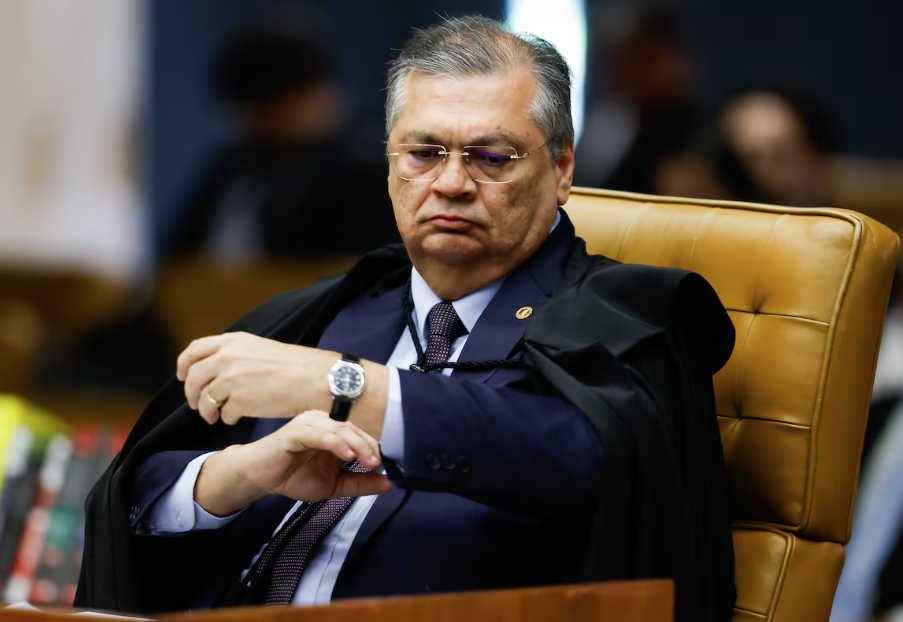 O ministro Flávio Dino, do STF, cobra mais transparência nas emendas parlamentares ao Orçamento.