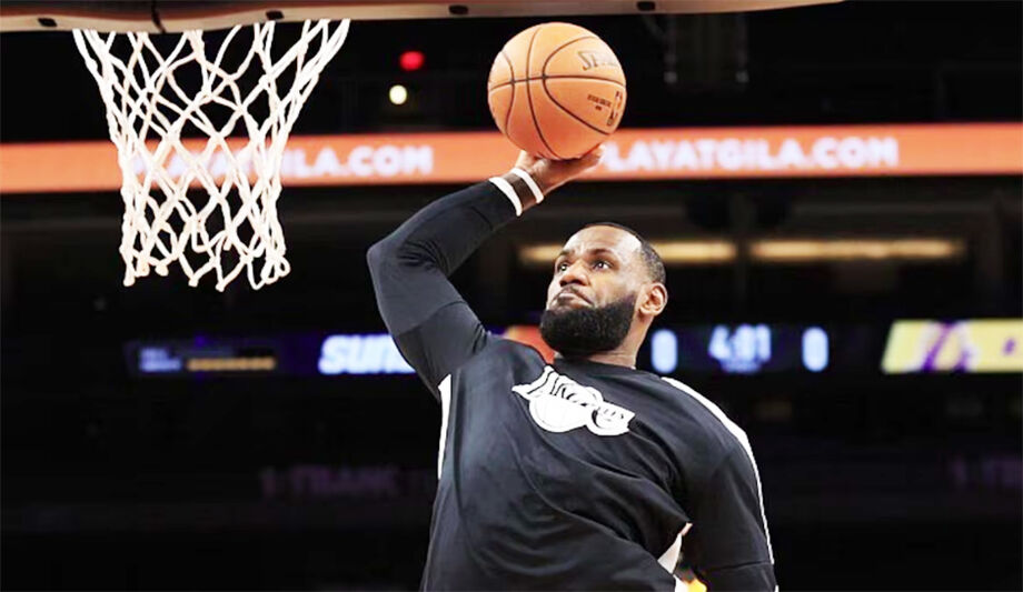 LeBron James seguirá nos Lakers para a temporada 2024/2025 e entra no 23º ano de sua carreira na NBA