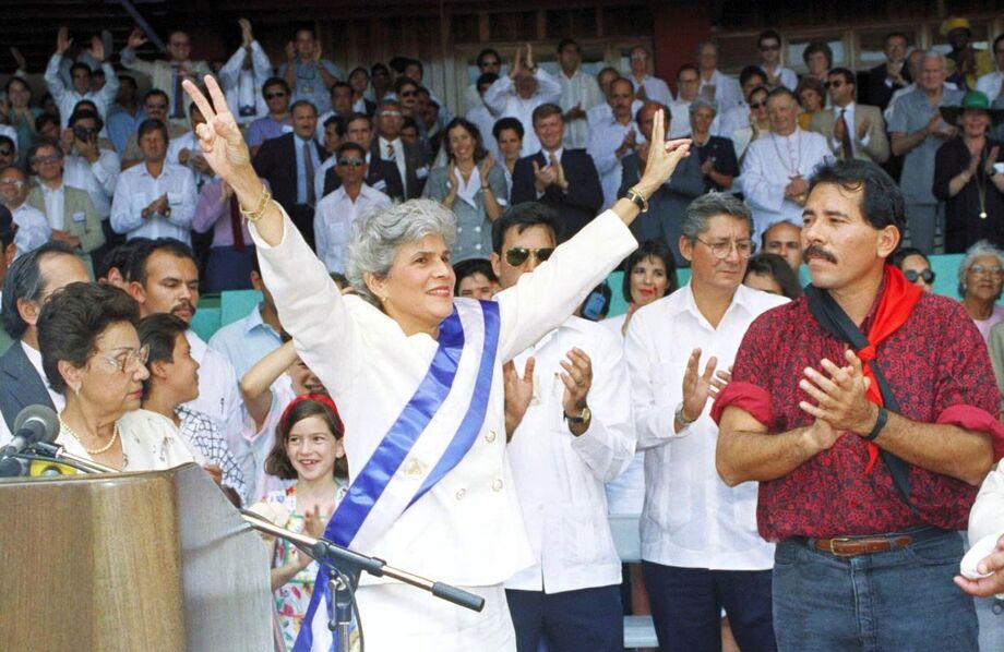 Violeta Barros de Chamorro governou a Nicarágua de 1990 a 1997