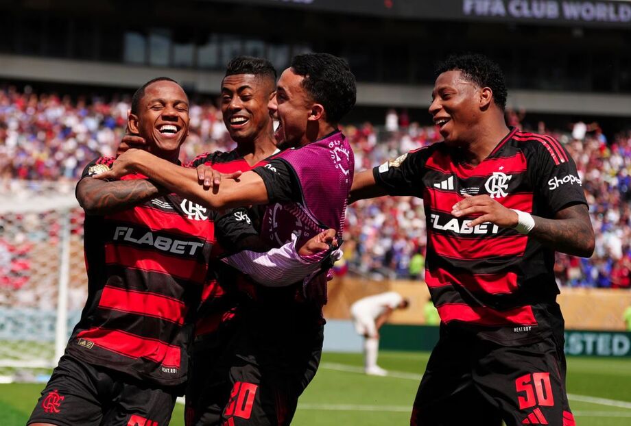 Wallace Yan comemora gol que definiu o triunfo do Flamengo sobre o Chelsea