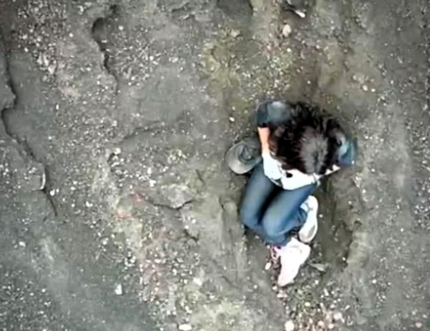Brasileira Juliana Marins, 26 anos, caiu em trilha, no vulcão Rinjani, em Lombok, na Indonésia e aguarda resgate. Foto: Reprodução/Arquivo Pessoal